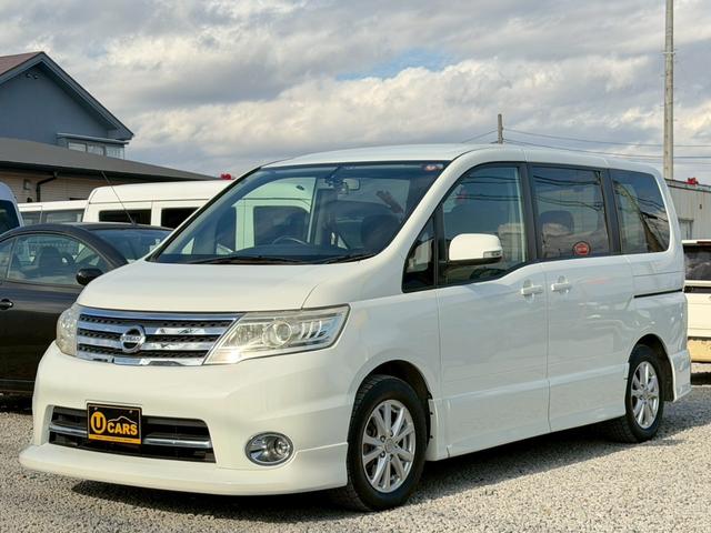 セレナ ハイウェイスター　Ｖエアロセレクション　車検２年付き　インテリジェントキー　キーレスエントリー　助手席エアバッグ　３列　ウォークスルー　盗難防止装置　衝突安全ボディ　フルフラット　ＡＢＳ　パワーウィンド　パワーステアリング（2枚目）