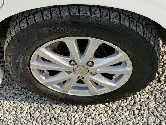 セレナ ハイウェイスター　Ｖエアロセレクション　車検２年付き　インテリジェントキー　キーレスエントリー　助手席エアバッグ　３列　ウォークスルー　盗難防止装置　衝突安全ボディ　フルフラット　ＡＢＳ　パワーウィンド　パワーステアリング（21枚目）