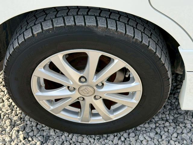 セレナ ハイウェイスター　Ｖエアロセレクション　車検２年付き　インテリジェントキー　キーレスエントリー　助手席エアバッグ　３列　ウォークスルー　盗難防止装置　衝突安全ボディ　フルフラット　ＡＢＳ　パワーウィンド　パワーステアリング（22枚目）