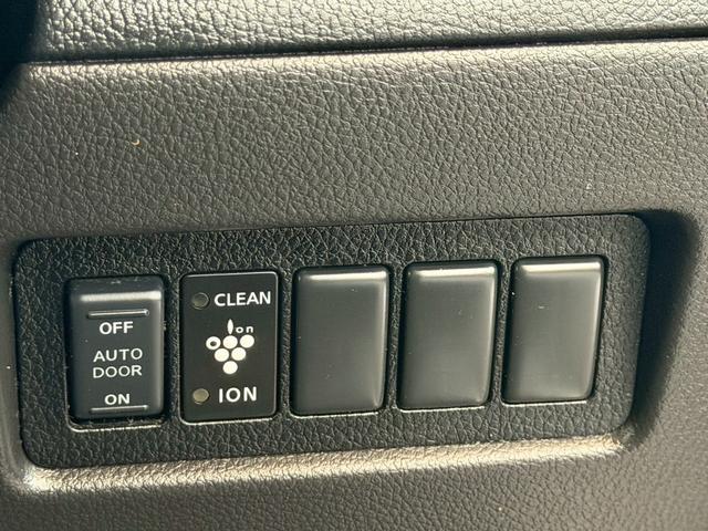 セレナ ハイウェイスター　Ｖエアロセレクション　車検２年付き　インテリジェントキー　キーレスエントリー　助手席エアバッグ　３列　ウォークスルー　盗難防止装置　衝突安全ボディ　フルフラット　ＡＢＳ　パワーウィンド　パワーステアリング（50枚目）