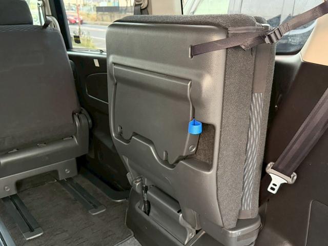 セレナ ２０Ｓ　セレナ　２０Ｓ　Ｒ９年２月　ボディー研磨コーティング　内装クリーニング済みＥＳＣ　パワーステアリング　フルフラットシート　衝突安全ボディ　ＰＷ　エアＢ　オートクルーズコントロール　デュアルエアコン（15枚目）