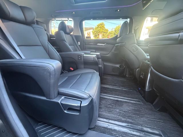 アルファード 2.5S Cパッケージ(14枚目)