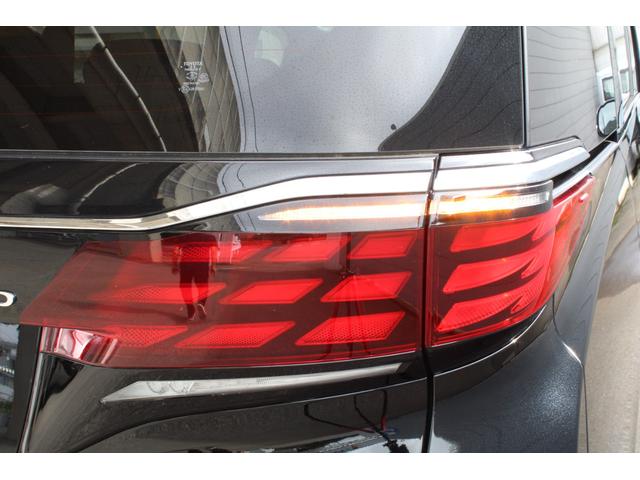 アルファードハイブリッド Z 1オーナー トヨタセーフティセンス 左右独立ムーンルーフ 14型Dナビ フルセグ 12.1型Fダウンモニター ETC2.0 前後ドラレコ パノラミックビューモニター パワーBドア メーカー保証(39枚目)