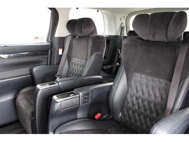 アルファード 2.5S Cパッケージ プリクラッシュセーフティ レーダークルーズ 黒半革 9型ナビ フルセグ 12.1型Fダウンモニター ETC Bカメラ ハンドルヒーター パワーBドア 2眼LEDライト 18インチAW 2年保証(9枚目)