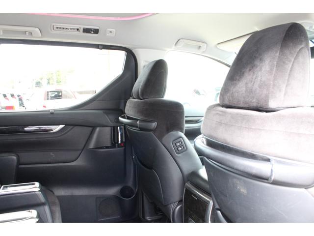 アルファード 2.5S Cパッケージ プリクラッシュセーフティ レーダークルーズ 黒半革 9型ナビ フルセグ 12.1型Fダウンモニター ETC Bカメラ ハンドルヒーター パワーBドア 2眼LEDライト 18インチAW 2年保証(29枚目)