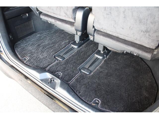 アルファード ２．５Ｓ　Ｃパッケージ　１オーナー　プリクラッシュＳ　黒半革　１０型アルパインナビ　フルセグ　１２．８型Ｆダウンモニター　ＥＴＣ　Ｂカメラ　ドラレコ　パワーＢドア　２眼ＬＥＤライト　ＬＥＤフォグ　１８インチＡＷ　２年保証（11枚目）