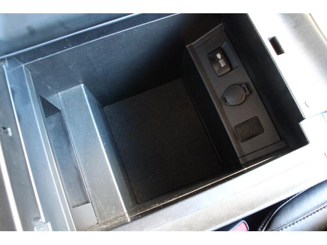 アルファード ２．５Ｓ　Ｃパッケージ　１オーナー　プリクラッシュＳ　黒半革　１０型アルパインナビ　フルセグ　１２．８型Ｆダウンモニター　ＥＴＣ　Ｂカメラ　ドラレコ　パワーＢドア　２眼ＬＥＤライト　ＬＥＤフォグ　１８インチＡＷ　２年保証（59枚目）