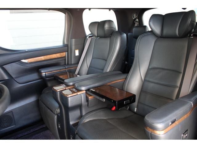 ヴェルファイア ３．５エグゼクティブラウンジ　モデリスタ　ＪＢＬサウンド　プリクラッシュセーフティ　レーダークルーズ　９．２型ナビ　フルセグ　１２．１型Ｆダウンモニター　ＥＴＣ２．０　ドラレコ　パノラミックビューモニター　１７インチＡＷ　２年保証（9枚目）