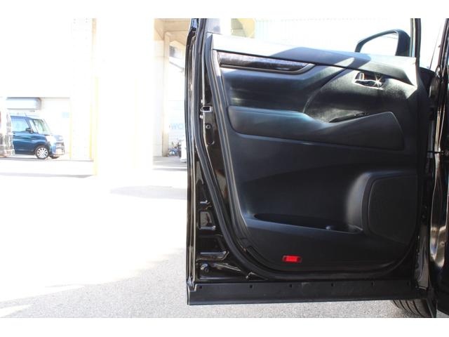 アルファード 2.5S タイプゴールドIII 1オーナー トヨタセーフティセンス レーダークルーズ ツインムーンルーフ 黒半革 BSM 9型Dナビ フルセグ 12.1型Fダウンモニター ETC2.0 ドラレコ Bカメラ 18インチAW 2年保証(31枚目)