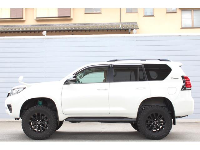 ランドクルーザープラド ＴＸ　Ｌパッケージ　７０ｔｈアニバーサリーリミテッド　１オーナー　ビルシュタインショック　トヨタセーフティセンス　レーダークルーズＣ　ムーンルーフ　茶本革　アルパインナビ　フルセグ　ＥＴＣ　Ｂカメラ　デジタルインナーミラー　１８インチＡＷ　２年保証（20枚目）