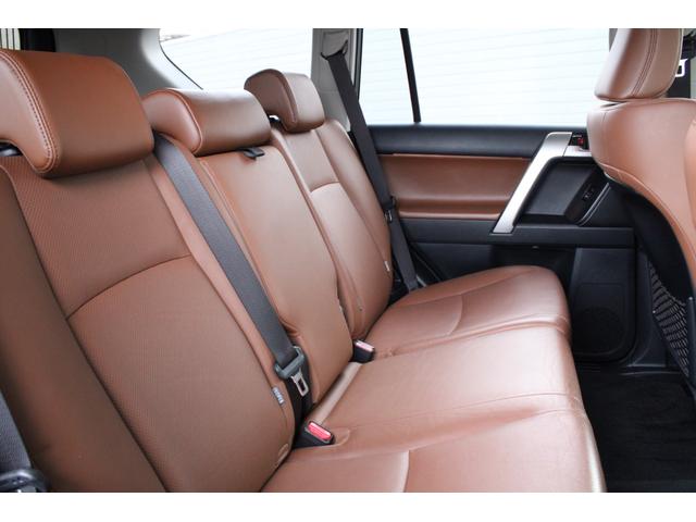 ランドクルーザープラド ＴＸ　Ｌパッケージ　７０ｔｈアニバーサリーリミテッド　１オーナー　ビルシュタインショック　トヨタセーフティセンス　レーダークルーズＣ　ムーンルーフ　茶本革　アルパインナビ　フルセグ　ＥＴＣ　Ｂカメラ　デジタルインナーミラー　１８インチＡＷ　２年保証（36枚目）