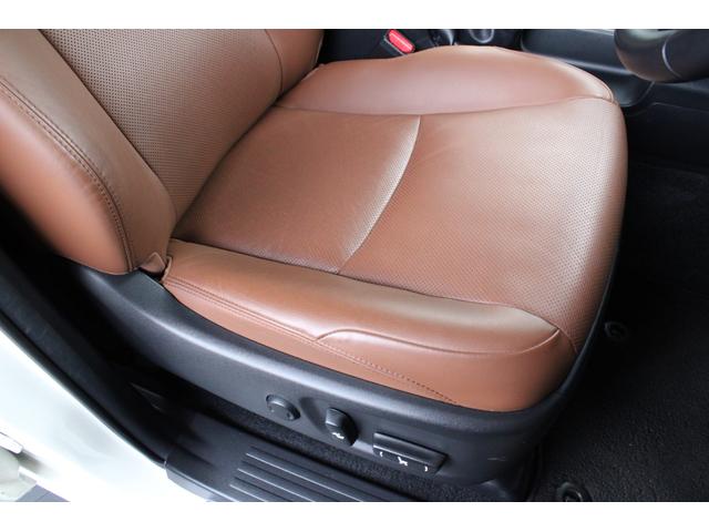 ランドクルーザープラド ＴＸ　Ｌパッケージ　７０ｔｈアニバーサリーリミテッド　１オーナー　ビルシュタインショック　トヨタセーフティセンス　レーダークルーズＣ　ムーンルーフ　茶本革　アルパインナビ　フルセグ　ＥＴＣ　Ｂカメラ　デジタルインナーミラー　１８インチＡＷ　２年保証（42枚目）