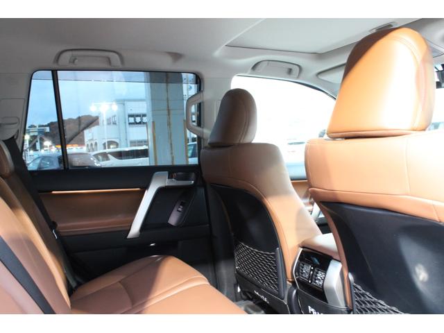 ランドクルーザープラド ＴＸ　Ｌパッケージ　７０ｔｈアニバーサリーリミテッド　１オーナー　トヨタセーフティセンス　レーダークルーズＣ　茶本革電動シート　ムーンルーフ　９型ＳＤナビ　フルセグ　ＥＴＣ２．０　Ｂカメラ　ＬＥＤヘッドライト　ＬＥＤフォグ　社外１７インチＡＷ　２年保証（29枚目）