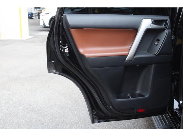 ランドクルーザープラド ＴＸ　Ｌパッケージ　７０ｔｈアニバーサリーリミテッド　１オーナー　トヨタセーフティセンス　レーダークルーズＣ　茶本革電動シート　ムーンルーフ　９型ＳＤナビ　フルセグ　ＥＴＣ２．０　Ｂカメラ　ＬＥＤヘッドライト　ＬＥＤフォグ　社外１７インチＡＷ　２年保証（32枚目）