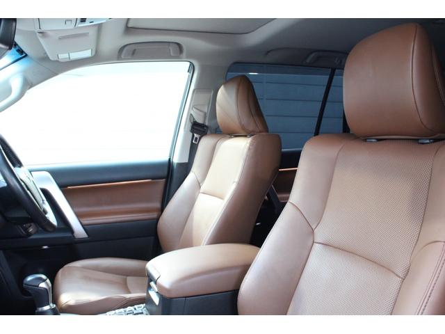 ランドクルーザープラド ＴＸ　Ｌパッケージ　７０ｔｈアニバーサリーリミテッド　１オーナー　トヨタセーフティセンス　レーダークルーズＣ　茶本革電動シート　ムーンルーフ　９型ＳＤナビ　フルセグ　ＥＴＣ２．０　Ｂカメラ　ＬＥＤヘッドライト　ＬＥＤフォグ　社外１７インチＡＷ　２年保証（39枚目）