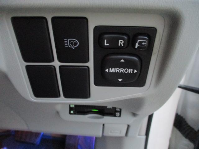 プリウス Gツーリングセレクション ドライブレコーダー ETC TV オートクルーズコントロール アルミホイール オートライト LEDヘッドランプ ヘッドライトウォッシャー スマートキー 電動格納ミラー CVT 盗難防止システム(10枚目)