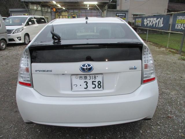 プリウス Gツーリングセレクション ドライブレコーダー ETC TV オートクルーズコントロール アルミホイール オートライト LEDヘッドランプ ヘッドライトウォッシャー スマートキー 電動格納ミラー CVT 盗難防止システム(16枚目)