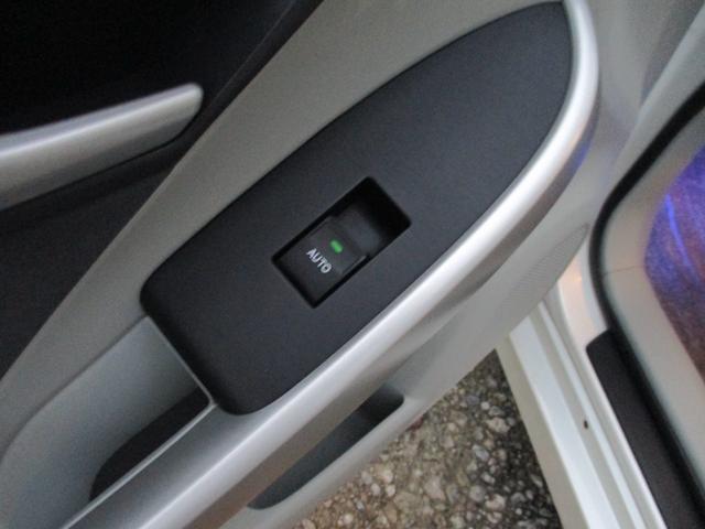 プリウス Gツーリングセレクション ドライブレコーダー ETC TV オートクルーズコントロール アルミホイール オートライト LEDヘッドランプ ヘッドライトウォッシャー スマートキー 電動格納ミラー CVT 盗難防止システム(23枚目)