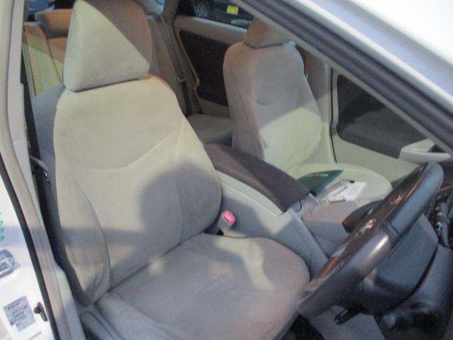 プリウス Gツーリングセレクション ドライブレコーダー ETC TV オートクルーズコントロール アルミホイール オートライト LEDヘッドランプ ヘッドライトウォッシャー スマートキー 電動格納ミラー CVT 盗難防止システム(28枚目)