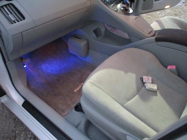 プリウス Gツーリングセレクション ドライブレコーダー ETC TV オートクルーズコントロール アルミホイール オートライト LEDヘッドランプ ヘッドライトウォッシャー スマートキー 電動格納ミラー CVT 盗難防止システム(34枚目)