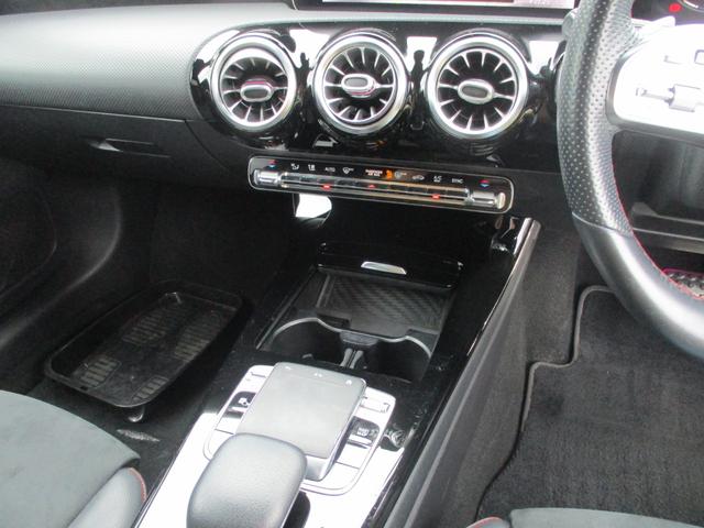 CLAクラス CLA200d AMGライン ETC クリアランスソナー オートクルーズコントロール 衝突被害軽減システム バックカメラ ナビ TV アルミホイール オートライト LEDヘッドランプ AT シートヒーター スマートキー(6枚目)