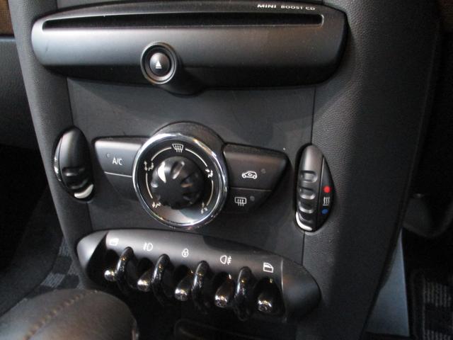 MINI ワン アルミホイール キーレスエントリー AT 盗難防止システム ABS CD ミュージックプレイヤー接続可 エアコン パワーステアリング パワーウィンドウ 運転席エアバッグ(4枚目)