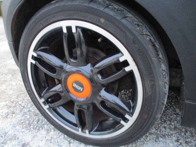 MINI ワン アルミホイール キーレスエントリー AT 盗難防止システム ABS CD ミュージックプレイヤー接続可 エアコン パワーステアリング パワーウィンドウ 運転席エアバッグ(24枚目)
