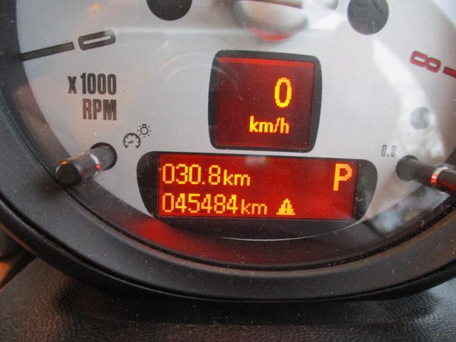 MINI ワン アルミホイール キーレスエントリー AT 盗難防止システム ABS CD ミュージックプレイヤー接続可 エアコン パワーステアリング パワーウィンドウ 運転席エアバッグ(35枚目)