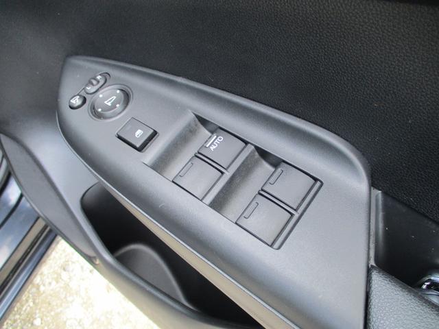 フィット １５ＸＬ　ホンダセンシング　ＥＴＣ　バックカメラ　ＴＶ　オートクルーズコントロール　レーンアシスト　衝突被害軽減システム　オートライト　ＬＥＤヘッドランプ　スマートキー　アイドリングストップ　電動格納ミラー　シートヒーター（11枚目）