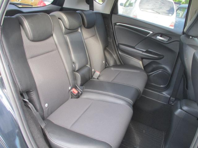 フィット １５ＸＬ　ホンダセンシング　ＥＴＣ　バックカメラ　ＴＶ　オートクルーズコントロール　レーンアシスト　衝突被害軽減システム　オートライト　ＬＥＤヘッドランプ　スマートキー　アイドリングストップ　電動格納ミラー　シートヒーター（33枚目）