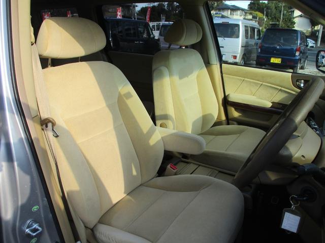 エリシオン Ｇ　ＥＴＣ　ナビ　ＴＶ　クリアランスソナー　両側スライド・片側電動　ＨＩＤ　キーレスエントリー　電動格納ミラー　３列シート　チップアップシート　ＡＴ　アルミホイール　盗難防止システム　衝突安全ボディ（10枚目）