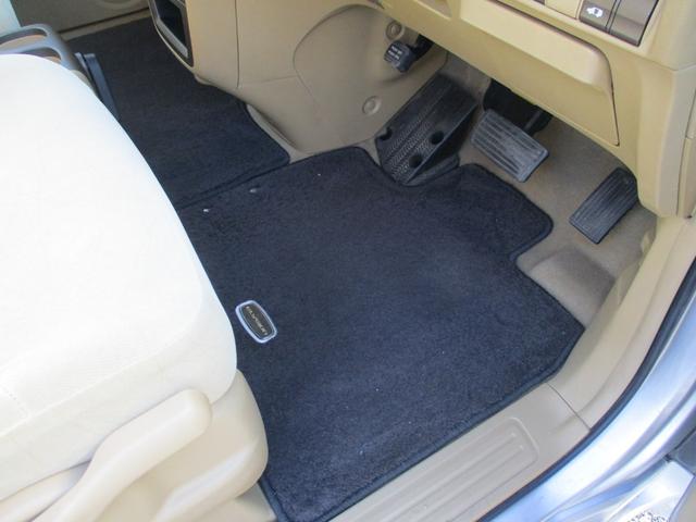 エリシオン Ｇ　ＥＴＣ　ナビ　ＴＶ　クリアランスソナー　両側スライド・片側電動　ＨＩＤ　キーレスエントリー　電動格納ミラー　３列シート　チップアップシート　ＡＴ　アルミホイール　盗難防止システム　衝突安全ボディ（26枚目）