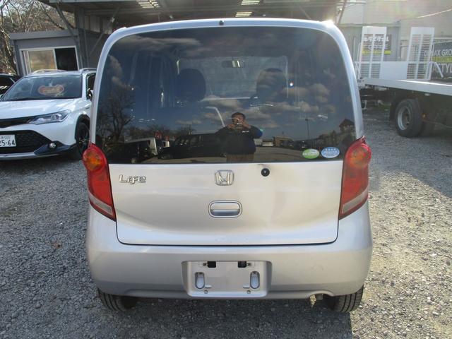 ライフ コンフォートスペシャル　キーレスエントリー　ベンチシート　ＡＴ　ＡＢＳ　ＣＤ　ミュージックプレイヤー接続可　アルミホイール　衝突安全ボディ　エアコン　パワーステアリング　パワーウィンドウ（16枚目）