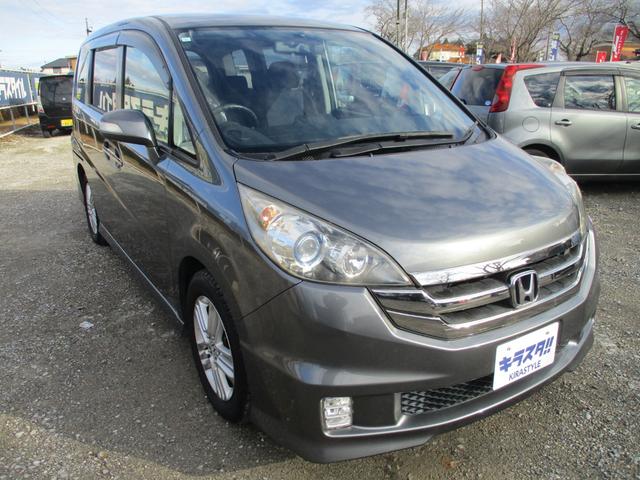 ステップワゴン スパーダＳ　ＨＤＤナビ　スマートスタイルＥＤ　ドライブレコーダー　ＥＴＣ　バックカメラ　ナビ　ＴＶ　両側電動スライドドア　ＨＩＤ　スマートキー　電動格納ミラー　後席モニター　３列シート　ＡＴ　アルミホイール　１００Ｖ電源　盗難防止システム（13枚目）