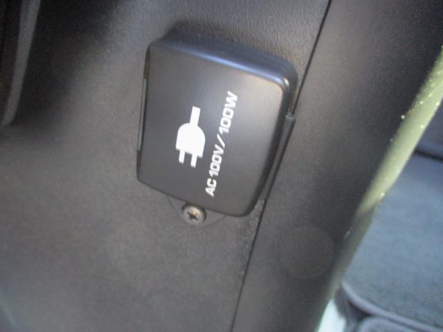 ステップワゴン スパーダＳ　ＨＤＤナビ　スマートスタイルＥＤ　ドライブレコーダー　ＥＴＣ　バックカメラ　ナビ　ＴＶ　両側電動スライドドア　ＨＩＤ　スマートキー　電動格納ミラー　後席モニター　３列シート　ＡＴ　アルミホイール　１００Ｖ電源　盗難防止システム（35枚目）