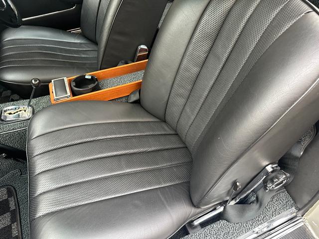 SL 280SL 右ハンドル 内・外装フルレストア済み パコダルーフ クーラーユニット 4速AT(18枚目)