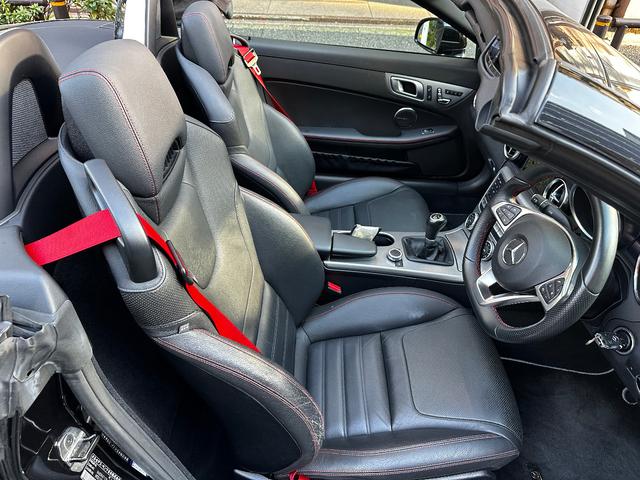 ＳＬＣ ＳＬＣ２００　スポーツ　ＳＬＣ２００ＳＰＯＲＴＳ　ＭＴ　ＬＩＭＩＴＥＤ　オンライン販売専用車　メルセデス・ベンツ正規モデル日本国内最後のマニュアルトランスミッション車（15枚目）