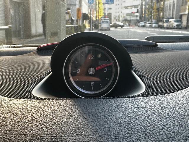 ＳＬＣ ＳＬＣ２００　スポーツ　ＳＬＣ２００ＳＰＯＲＴＳ　ＭＴ　ＬＩＭＩＴＥＤ　オンライン販売専用車　メルセデス・ベンツ正規モデル日本国内最後のマニュアルトランスミッション車（21枚目）