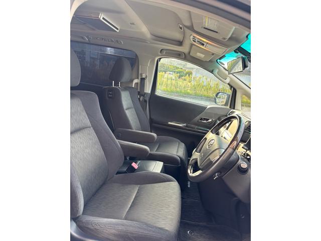 ヴェルファイア ２．４Ｚ　Ｇエディション　後期型／サンルーフ／ＡＬＰＩＮＥ８型ナビ／フリップダウンモニター／電動リアゲート／両側電動スライドドア（36枚目）