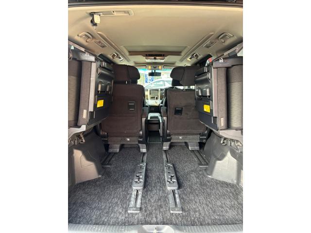 ヴェルファイア ２．４Ｚ　Ｇエディション　後期型／サンルーフ／ＡＬＰＩＮＥ８型ナビ／フリップダウンモニター／電動リアゲート／両側電動スライドドア（44枚目）