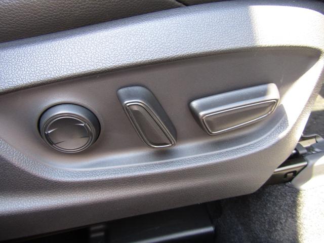 カローラクロス ハイブリッド　Ｚ　４ＷＤ　純正９型ナビ　ＢＴオーディオ　地デジ　パノラマルーフ　１オーナー車　パノラミックビュー　パワーバックドア　ハーフレザーシート　セーフティセンス　ＥＴＣ　ヒーター付き電動シート（56枚目）