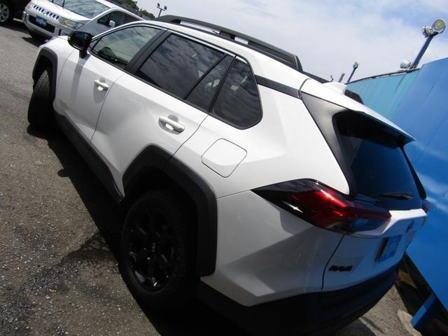 ＲＡＶ４ ハイブリッドアドベンチャー　オフロードパッケージＩＩ　１０．５型ナビ　地デジ　ＢＴオーディオ　パノラマビュー　デジタルインナーミラー　ベンチレーションシート　パワーバックドア　セーフティーセンス　ＬＥＤヘッドライト　ＥＴＣ　ハーフレザー（16枚目）