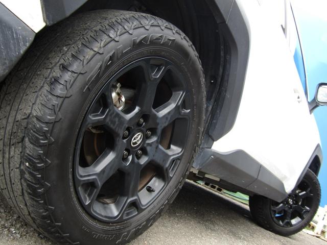 ＲＡＶ４ ハイブリッドアドベンチャー　オフロードパッケージＩＩ　１０．５型ナビ　地デジ　ＢＴオーディオ　パノラマビュー　デジタルインナーミラー　ベンチレーションシート　パワーバックドア　セーフティーセンス　ＬＥＤヘッドライト　ＥＴＣ　ハーフレザー（70枚目）