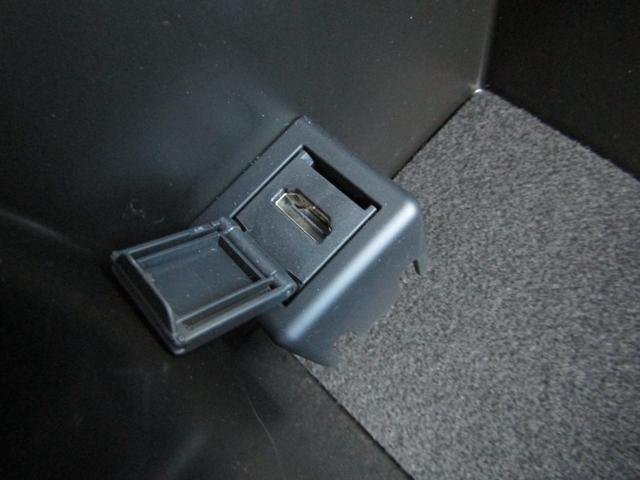 ハリアーハイブリッド Ｚ　１２．３型ＴコネクトＳＤナビ　ＪＢＬサウンド　ＢＴオーディオ　パノラミックビュー　デジタルインナーミラー　セーフティセンス　ハンズフリーパワーバックドア　モデリスタエアロ（49枚目）