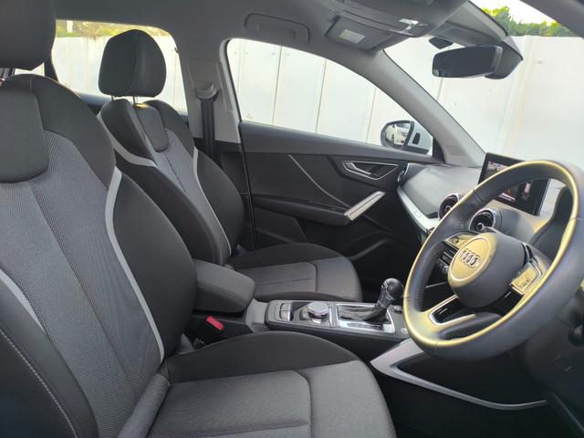 Ｑ２ ３０ＴＦＳＩスポーツ（10枚目）