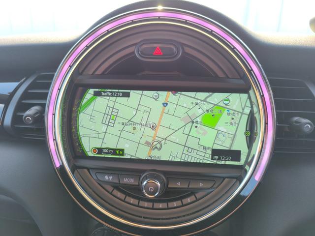 MINI ジョンクーパーワークス(3枚目)