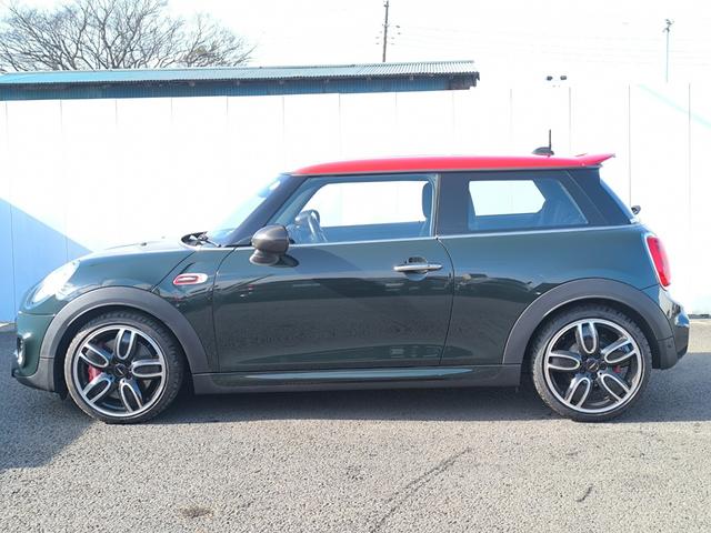 MINI ジョンクーパーワークス(9枚目)