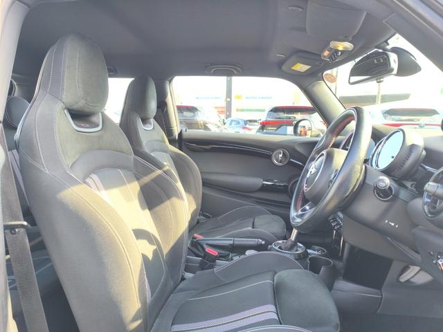 MINI ジョンクーパーワークス(22枚目)