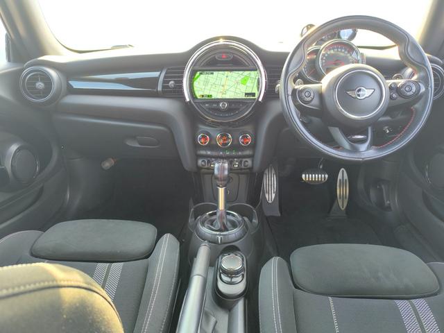 MINI ジョンクーパーワークス(24枚目)