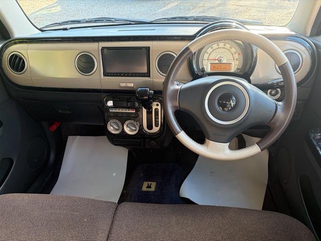 アルトラパン Ｘ　クラリオン製ＨＤＤナビ・ＴＶ・ＤＶＤ・ＣＤ・ＥＴＣ・インパネＣＶＴ・車検令和８年１０月・白スポイラー・１４インチ白アルミホイール・ベンチシート・フォグランプ・スマートキー・ＬＥＤライト（4枚目）